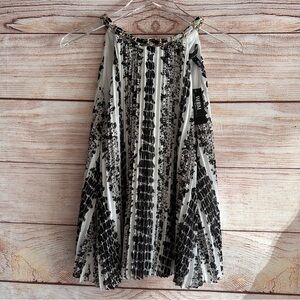 White House Black Market 2pc Set (A-Line Skirt & Top)